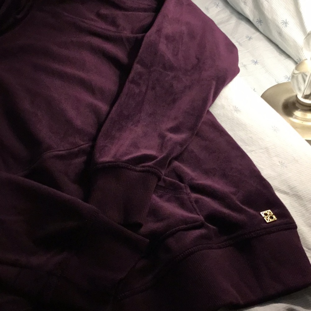 Like new Calvin Klein mock neck